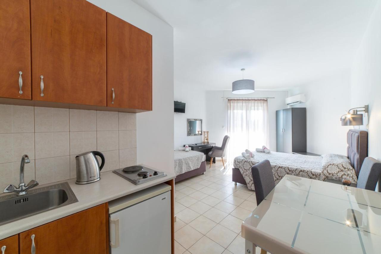 פליראקי Anelia Boutique Studios & Apartments מראה חיצוני תמונה