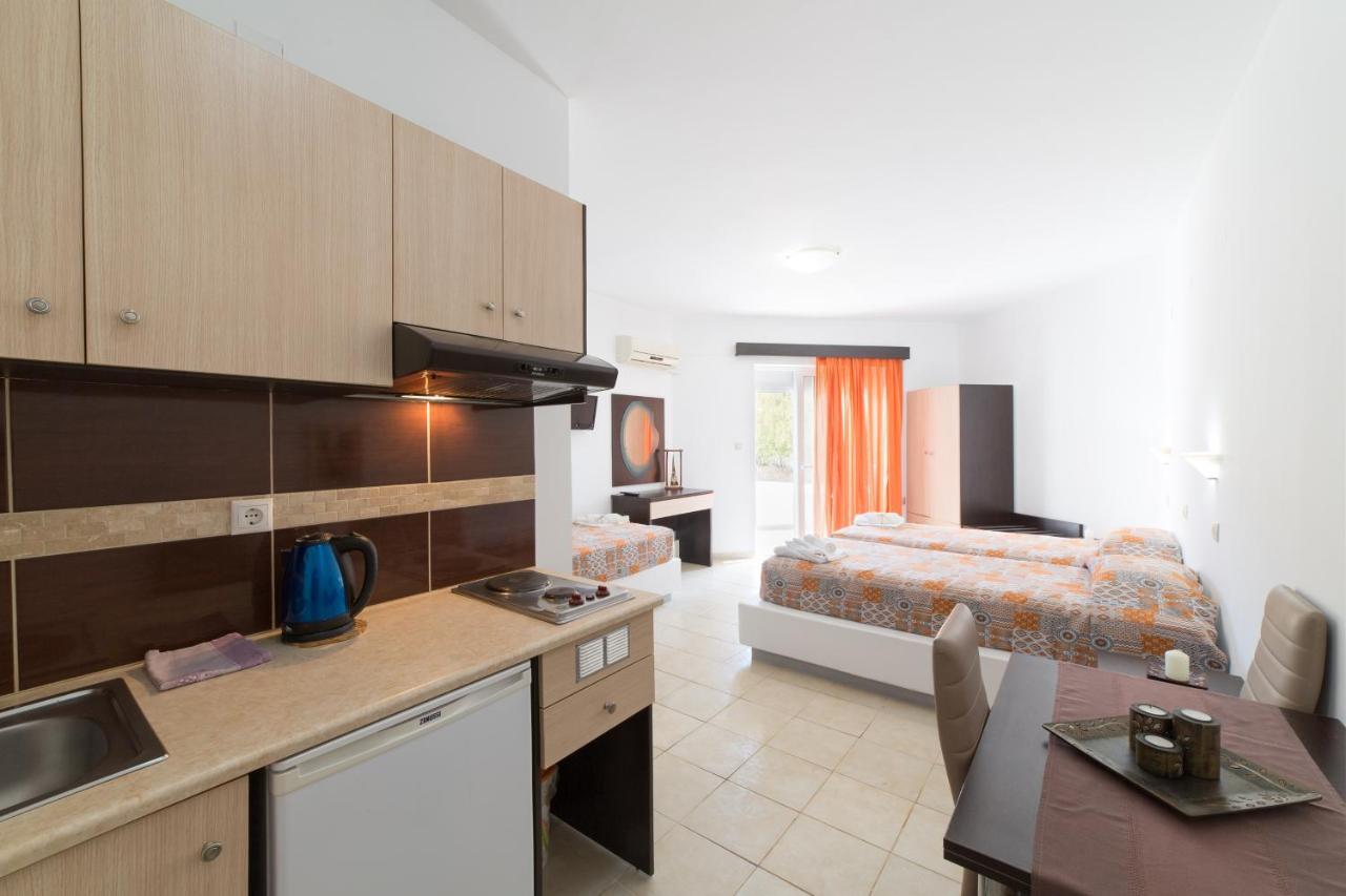 פליראקי Anelia Boutique Studios & Apartments מראה חיצוני תמונה